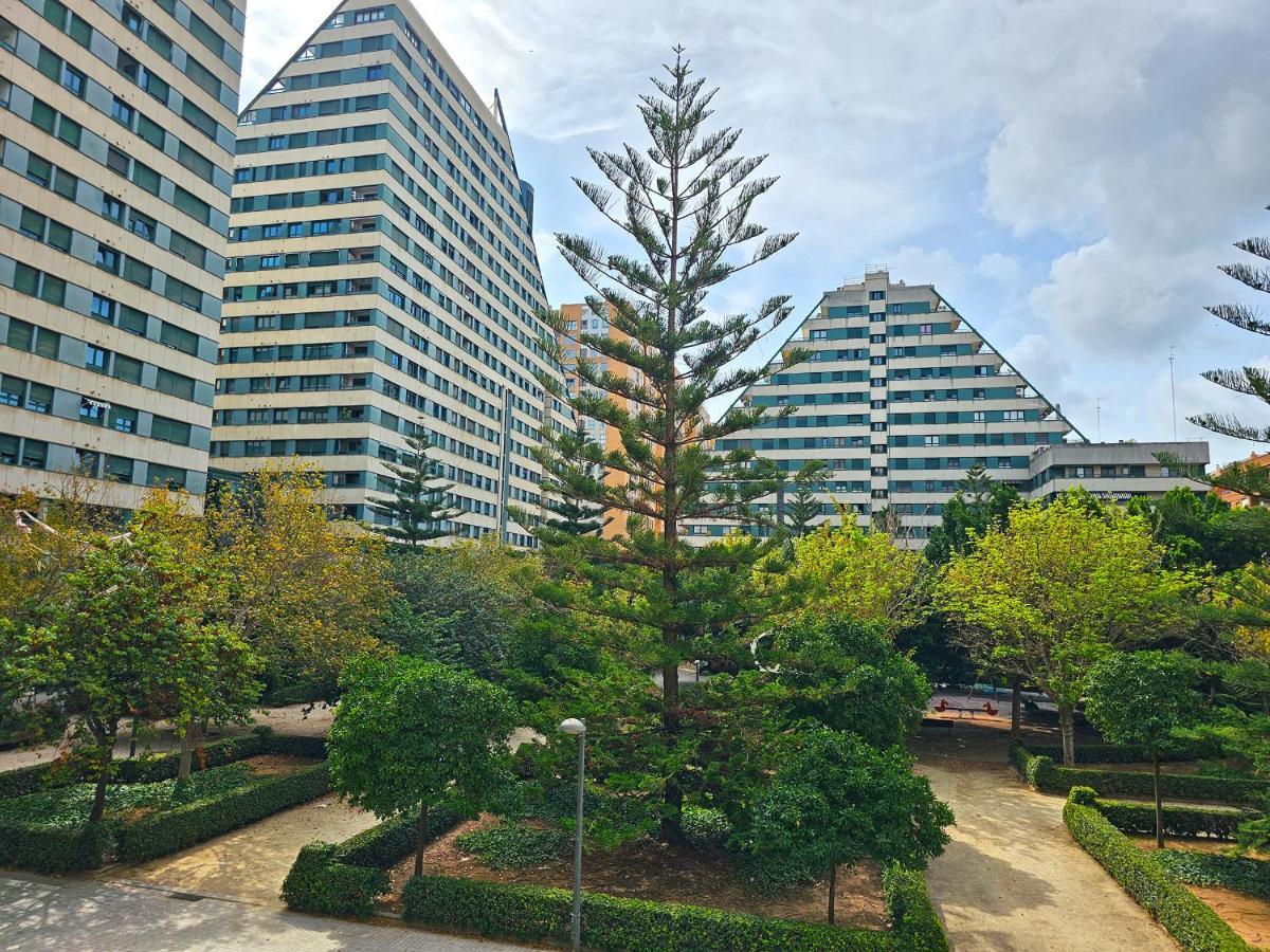 Apartamentos Las Ciencias O Валенсія Екстер'єр фото